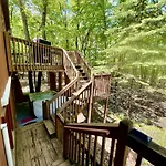 Open Concept-Hottub-Sauna-Billiard-Poker Home